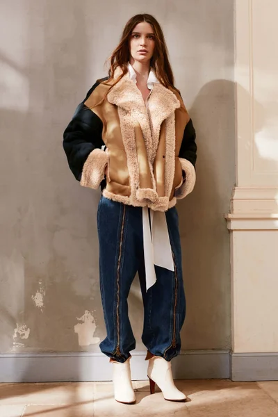 Look 18